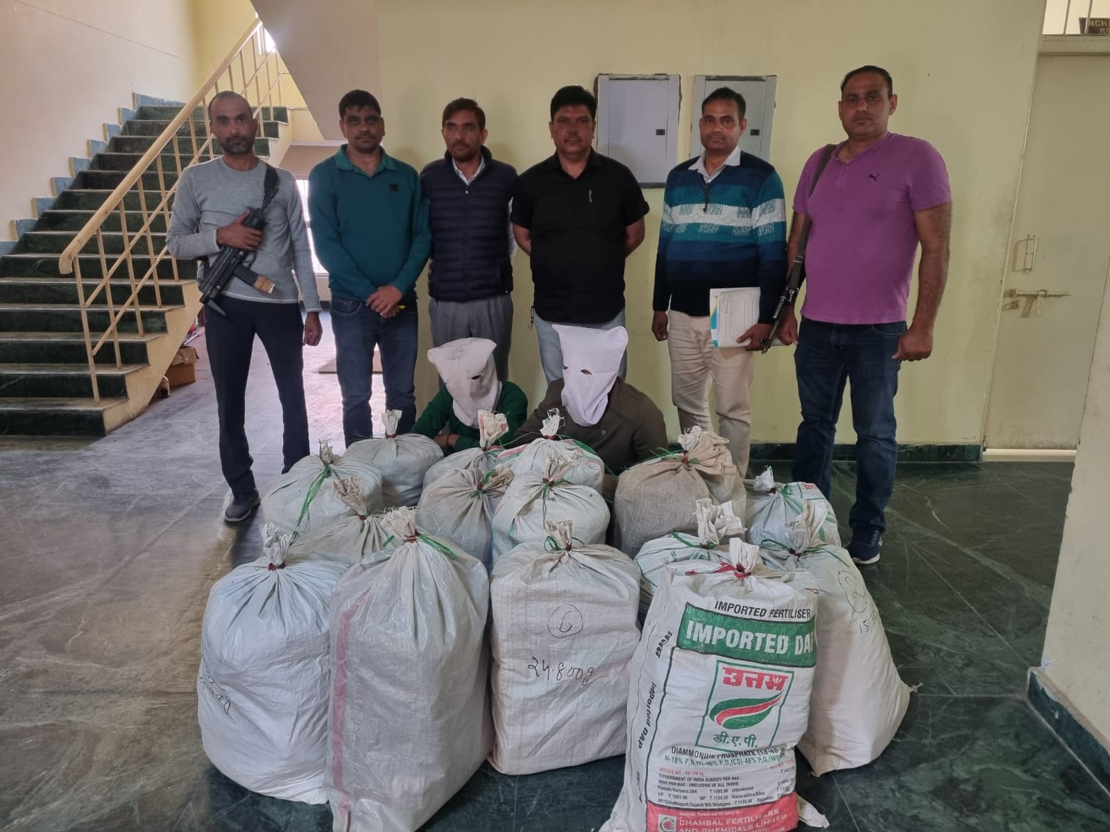 Palwal Anti-Narcotics Cell nabs 2 smugglers with 361 kg 550 grams of ...